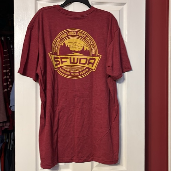 NWOT SFWDA maroon and gold short sleeve t Shirt size xxl unisex - Picture 3 of 3